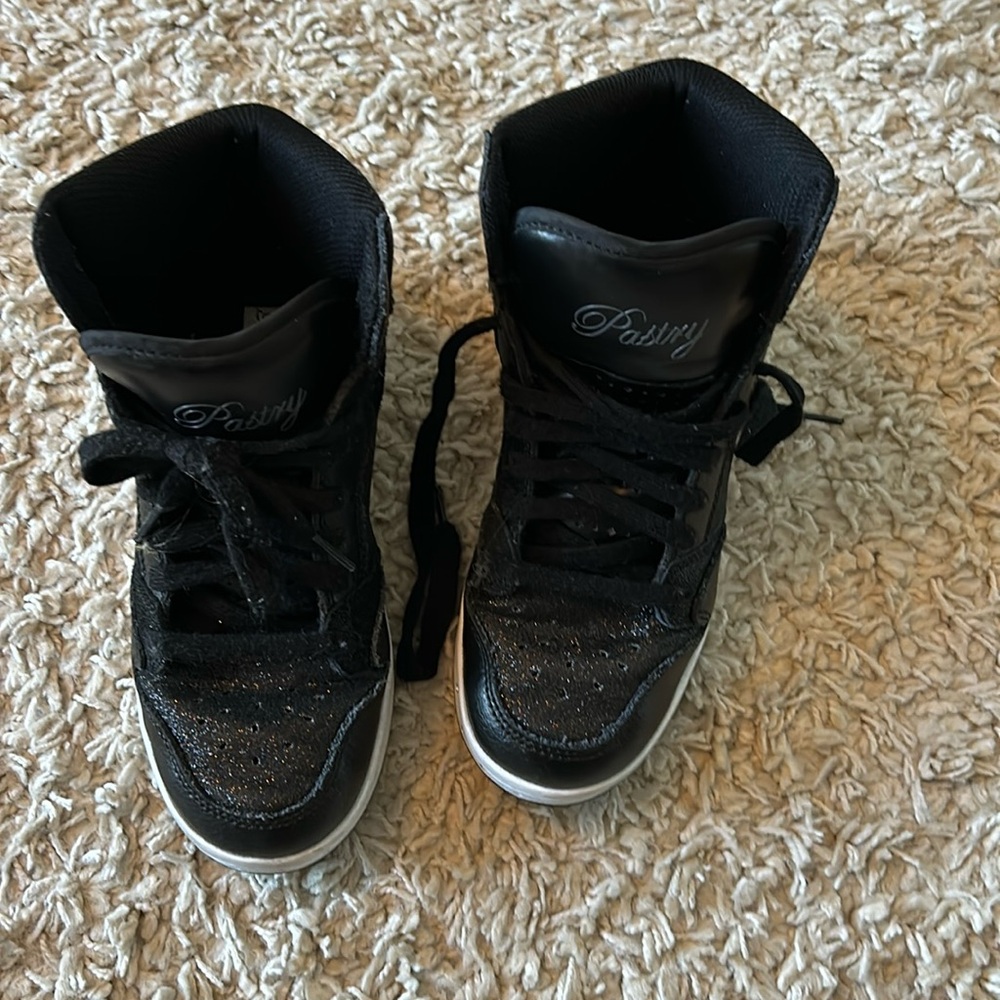 Kids hip hop sneaker